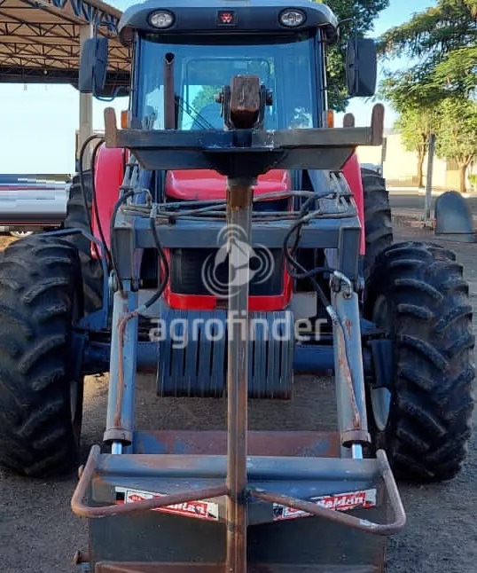 Trator de roda Massey Ferguson 4299 Ano 2012